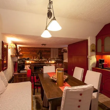 Dandy Agoriani-chalet Orelia-fireplace Domek alpejski Eptálofos